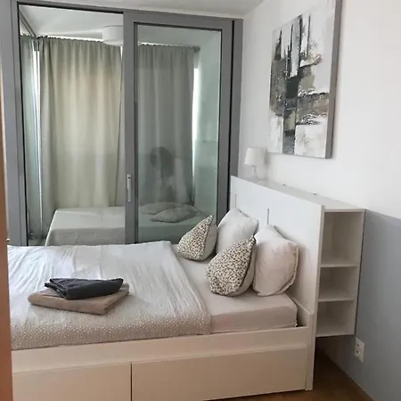 Гарден Студия Prague Exterior photo